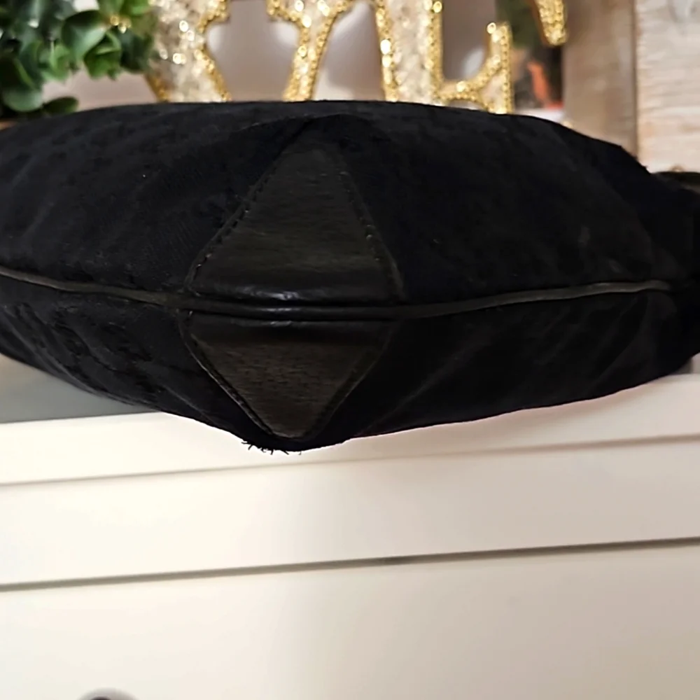 Gucci Guccissima Shoulder Bag; Price reflects wears, sales final, no return - Picture 10 of 16